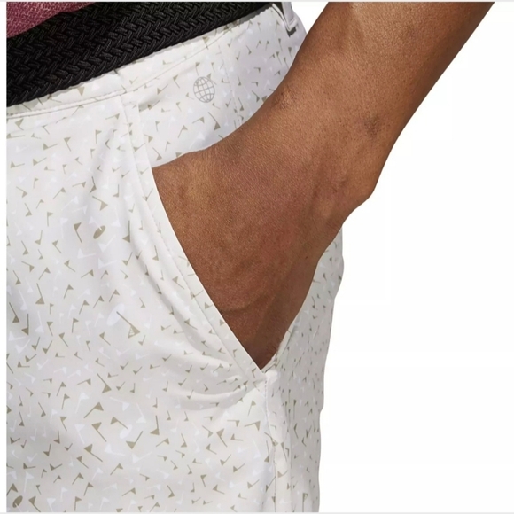 NWT Adidas Men Sz 42 Ultimate 365 Clear Brown Print Golf Flag Shorts HA9126 - Picture 4 of 16